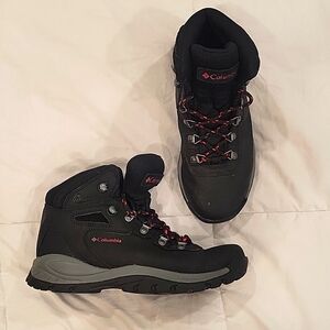 Columbia hiking boot 8